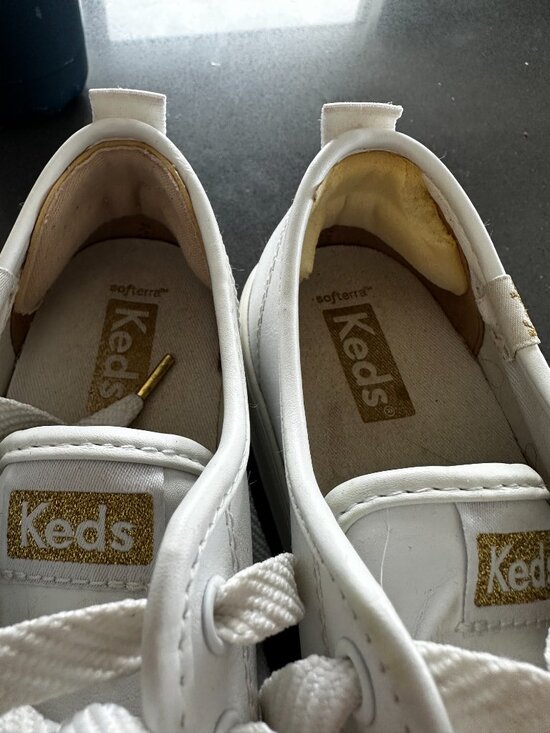 KEDS White Leather Sneaker, Size 7 - Picture 2 of 5